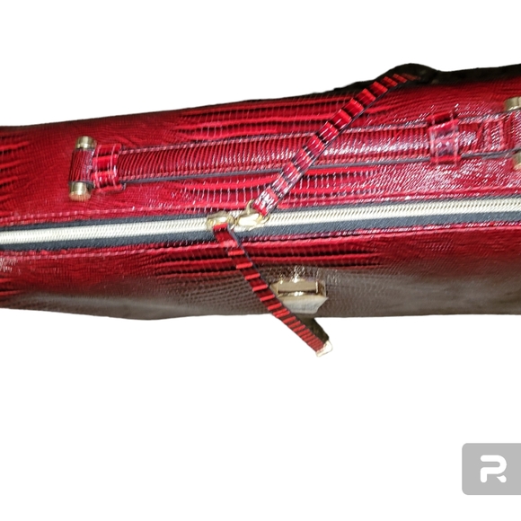 Jerdon Tri-Fold Two-Sided Lighted Makeup Mirror with 5X Magnification with Case - Picture 4 of 9